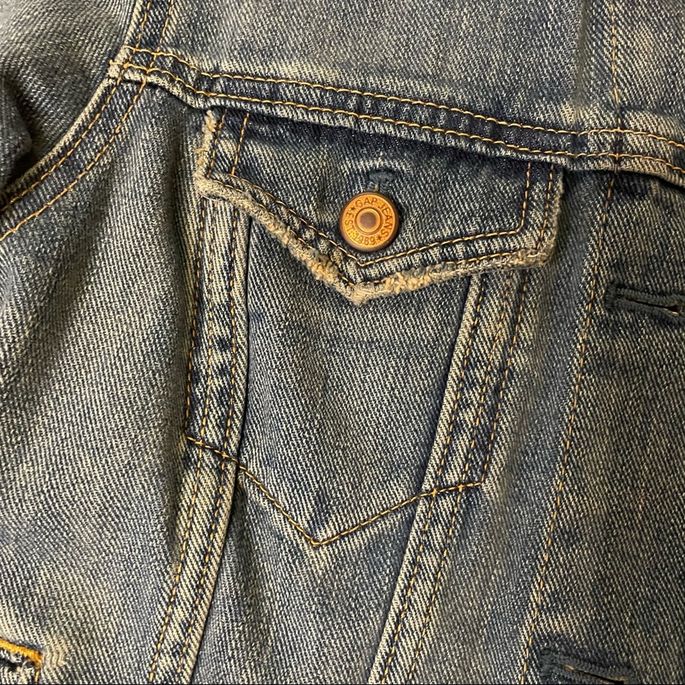 GAP Distressed Classic Blue Denim Jean Jacket Small - Picture 4 of 13